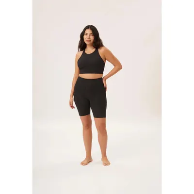 Pantaloni scurți Girlfriend Collective Compressive