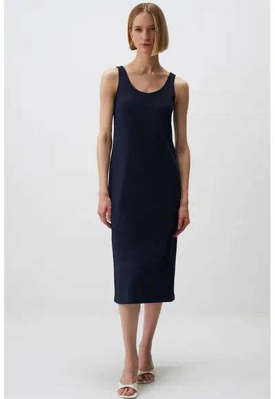 Rochie midi cu decolteu in U - Bleumarin