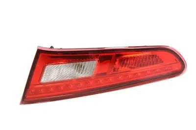 Stop tripla lampa spate dreapta (interior, culoare sticla: rosu) ALFA ROMEO GIULIETTA dupa 2010