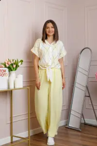 Compleu dama galben pastel cu pantaloni largi si bluza cu nod Candice