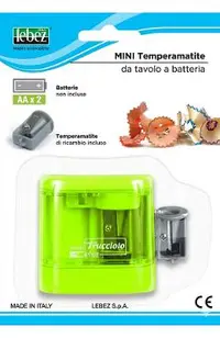 Ascutitoare cu baterii. Verde