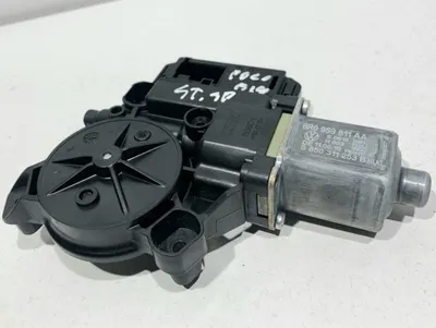 Motoras macara geam stanga spate 6R0959811AA Volkswagen Polo 5 facelift (2014-2017)