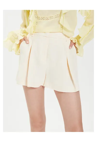 Pantaloni scurti dama crem