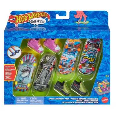 Set 4 mini skateboarduri si 2 perechi pantofi, Hot Wheels, HVM15