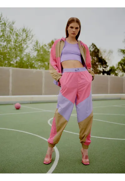 Pantaloni de trening cu snur de ajustare