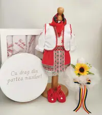 Set Botez Traditional Muna 14 - 4 piese costumas, lumanare, trusou si cufar
