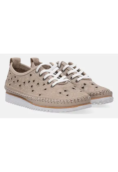 Pantofi sport cu perforatii si cusaturi decorative