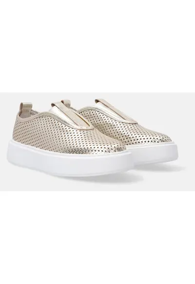 Pantofi sport cu aspect metalizat si perforatii