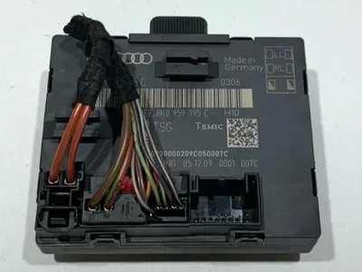 Calculator confort stanga / dreapta spate 8K0959795C Audi Q5 (2008-2012) [8R]
