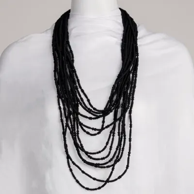 Colier lung multiE ir negru textil , design fluid, elegant