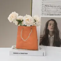 Vază decorativă în formă de punga Morello - portocaliu