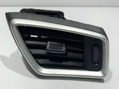 Grila ventilatie dreapta fata 687604EA0A Nissan Qashqai 2 (2013-2016) [J11]