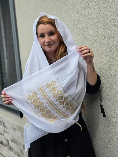 Marama cu broderie 32