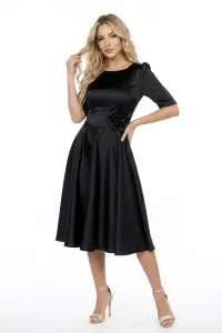 Rochie eleganta neagra din tafta cu croiala closi si maneca scurta