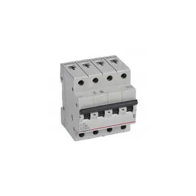 Siguranta automata MCB RX³ 4500 - 4P 400 V~ - 32 A - C curba