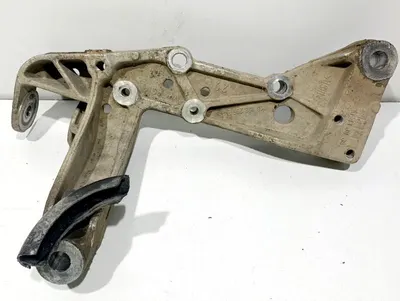 Suport brat trapez stanga fata 1K0199295E Volkswagen Golf 5 (2004-2009) 2.0 tdi; 1.4 tsi CAXA