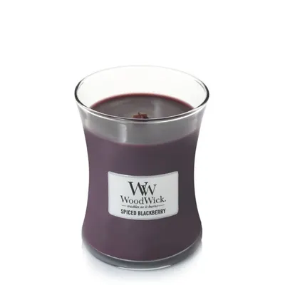 Lumanare parfumata - Medium Jar - Spiced Blackberry