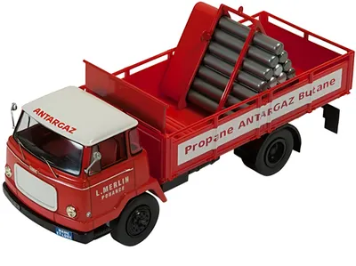 Model de colecție IXO Modern: Camioane - Unic Auteuil Gas Transporter (Antargaz) (1963)