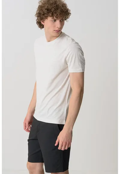 Tricou din amestec de bumbac organic si in - Crem