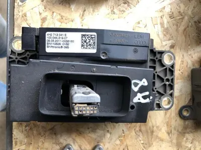 Selector viteze volan dreapta 4H2713041E Audi A8 (2009-2017) [4H] D4