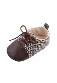 Pantofi Model Zig Zag - Elegant - Piele ecologica - Textil - Baieti - Siret - Maro - Alb