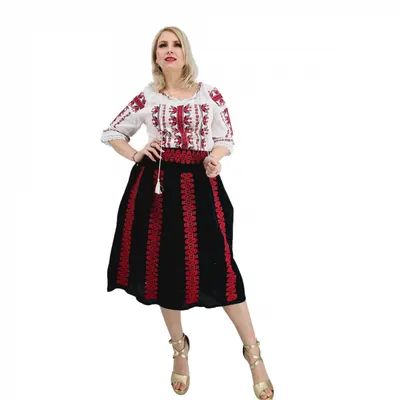 Set stilizat traditional format din ie si fusta 17