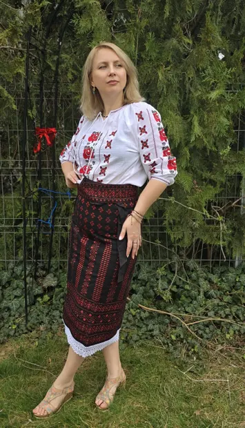 Set traditional dama format din 3 piese - Afrodita 5