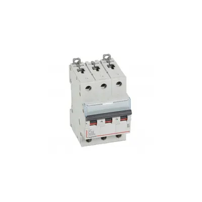 Siguranta automata 10000 - 16 kA - 3P 400 V~ - 32 A - C curba