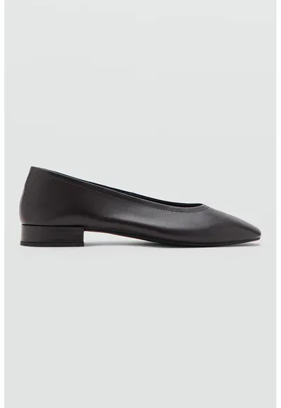 Pantofi din piele cu toc mic - Negru