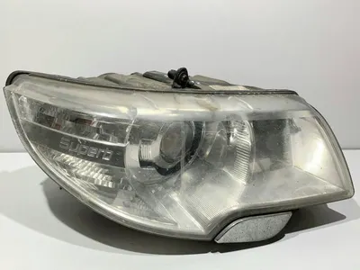 Far dreapta bixenon 3T2941016B Skoda Superb 2 (2008-2013)