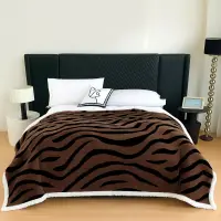 Patura Cocolino Groasa cu Blanita Sherpa, 200x230 cm, Zebra, Maro