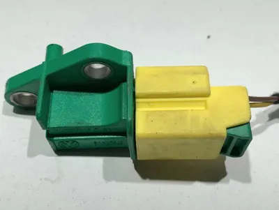 Senzor impact 1K0909606C Volkswagen Golf 5 (2004-2009)
