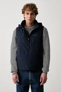 Calvin Klein jachetă fără mâneci cu glugă pentru bărbați