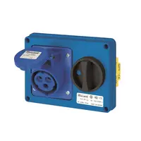 Ec690 Hor. Panel Socket 2p+e 32a With Switch Ip44