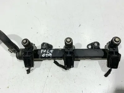 Rampa cu injectoare 04C133313 Volkswagen Polo 5 facelift (2014-2017) 1.0 benzina CHYB