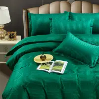 Lenjerie HoReCa, pat dublu, Damasc Finetat Deluxe cu Elastic, 6 piese, Jojo Home, Verde Smarald