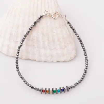 Bratara subtire din hematit gri si cubic zirconia multicolor