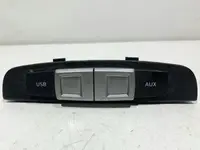 Priza usb / aux 1P0857563 Seat Leon 2 facelift (2009-2012)