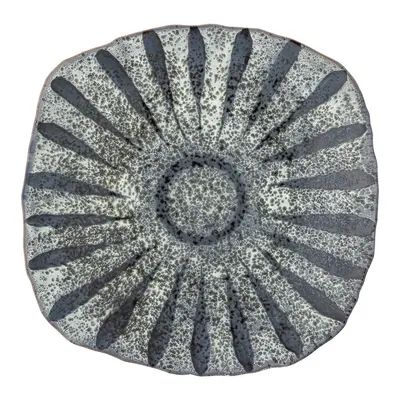 Farfurie gri pentru servire din gresie ø 32 cm Ramie – Bloomingville