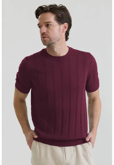 Tricou tricotat cu decolteu la baza gatului - Visiniu
