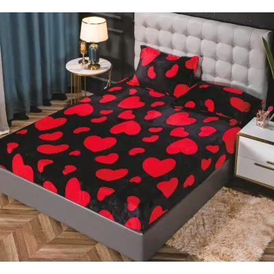 Cearsaf / Husa cu Elastic Cocolino 180x200cm si 2 fete de perna 50x70cm, Negru, inimioare rosii