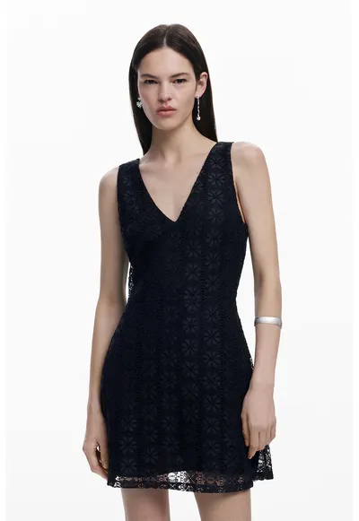 Rochie scurta cu dantela cu model floral - Negru