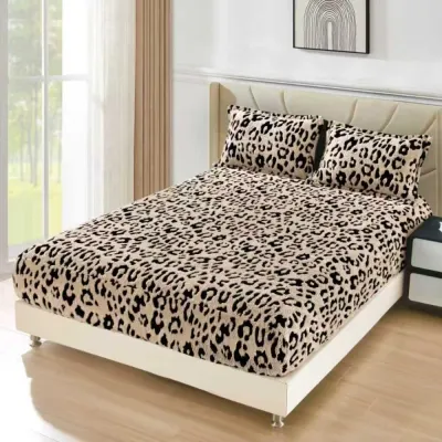 Cearsaf cu Elastic, Cocolino Sherpa Touch, 180x200cm si 2 fete de perna 50x70cm, Model Leopard, Bej