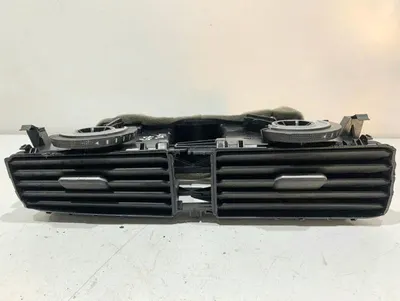 Grila ventilatie bord centrala 5G1815736C Volkswagen Golf 7 (2012-2017)