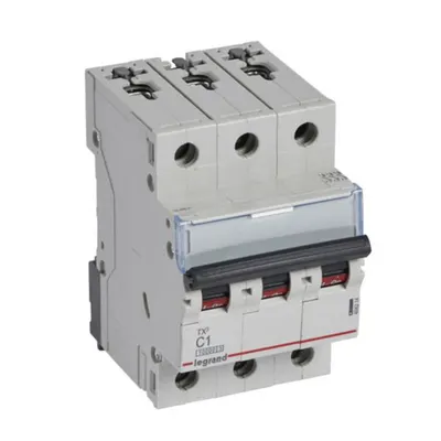 Disjunctor TX3 3P C1 10 kA