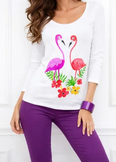 Bluza alba din bumbac pictata manual ,cu flamingo,unicat