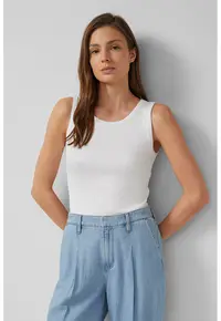 Top cu model uni