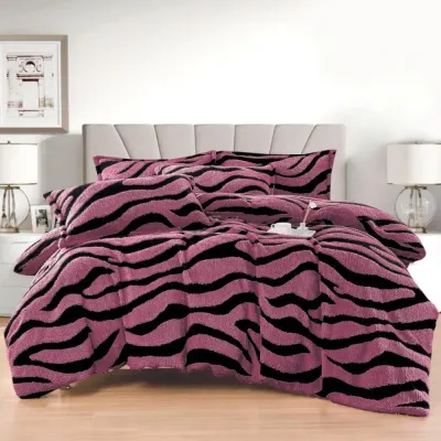 Lenjerie pat dublu, Super Pufoasa COCOLINO Sherpa, cu ELASTIC, 4 piese, Roz inchis, Zebra Print