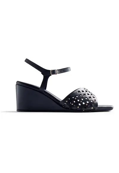Sandale wedge de piele cu perforatii si nituri - Negru