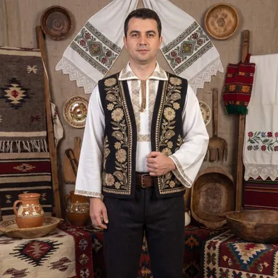 Vesta traditionala Madalin